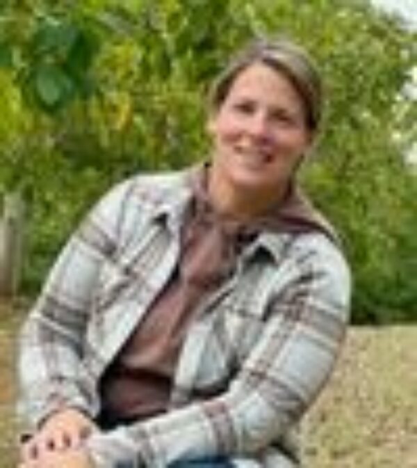 Headshot Jackie Kennedy