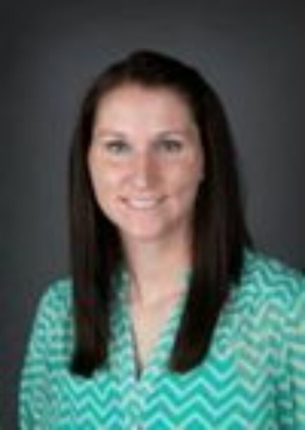 Headshot Kathryn Louderback