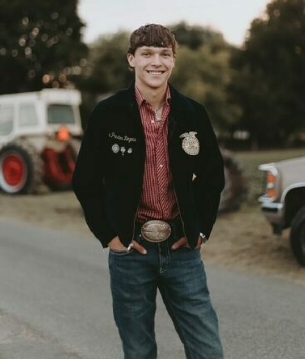 Headshot Knox Rogers 2